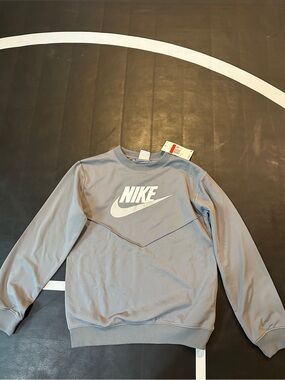 Nike kids Light Gray Crewneck Sweatshirt with White Swoosh